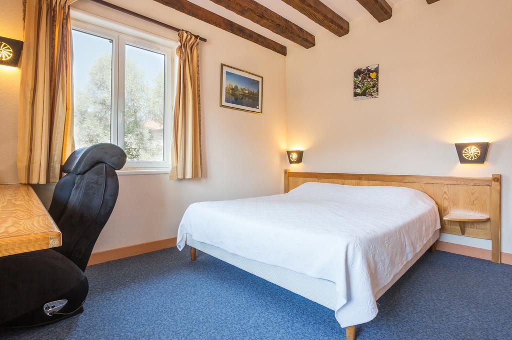 Hotel Logis Des Rives De L'Arzon à Vorey Extérieur photo